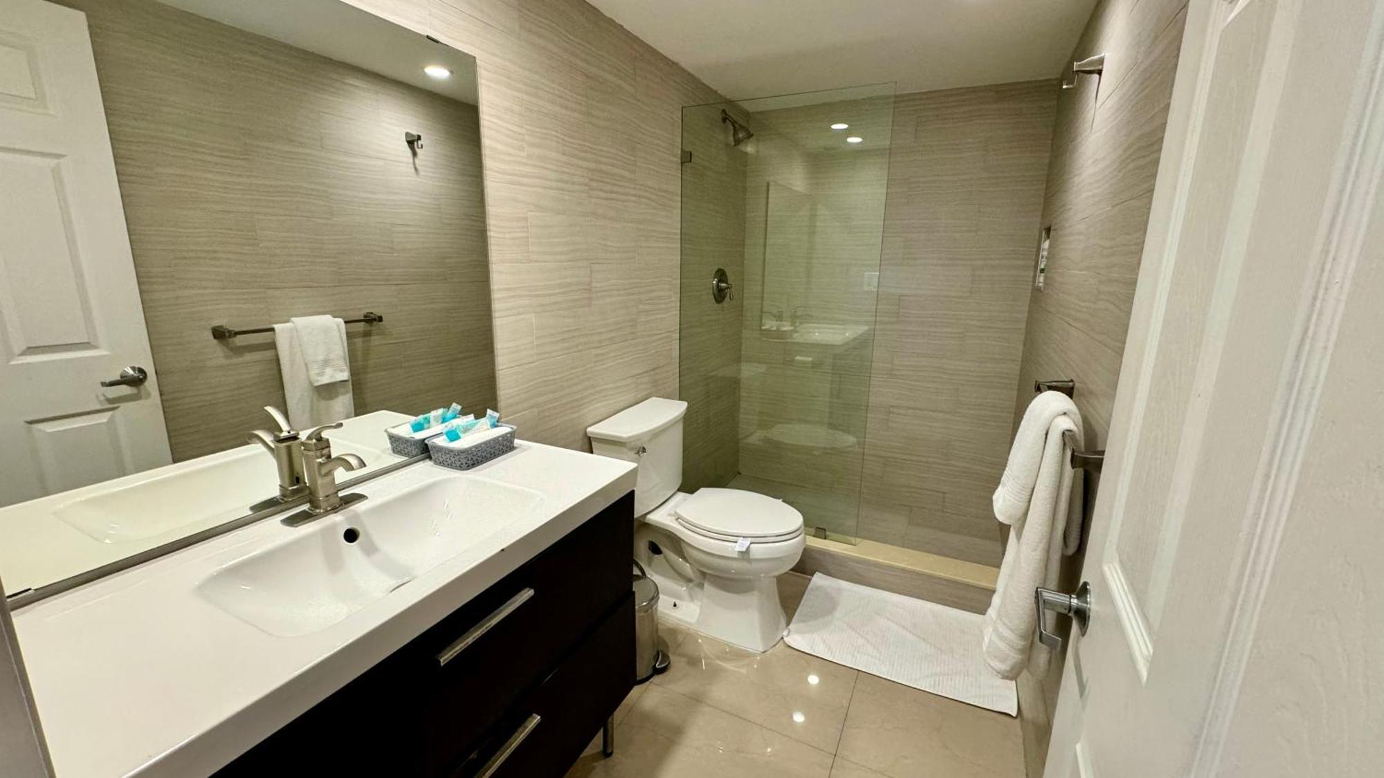 Sunny Isles, Beach Life! Parking Included Miami Beach Ngoại thất bức ảnh
