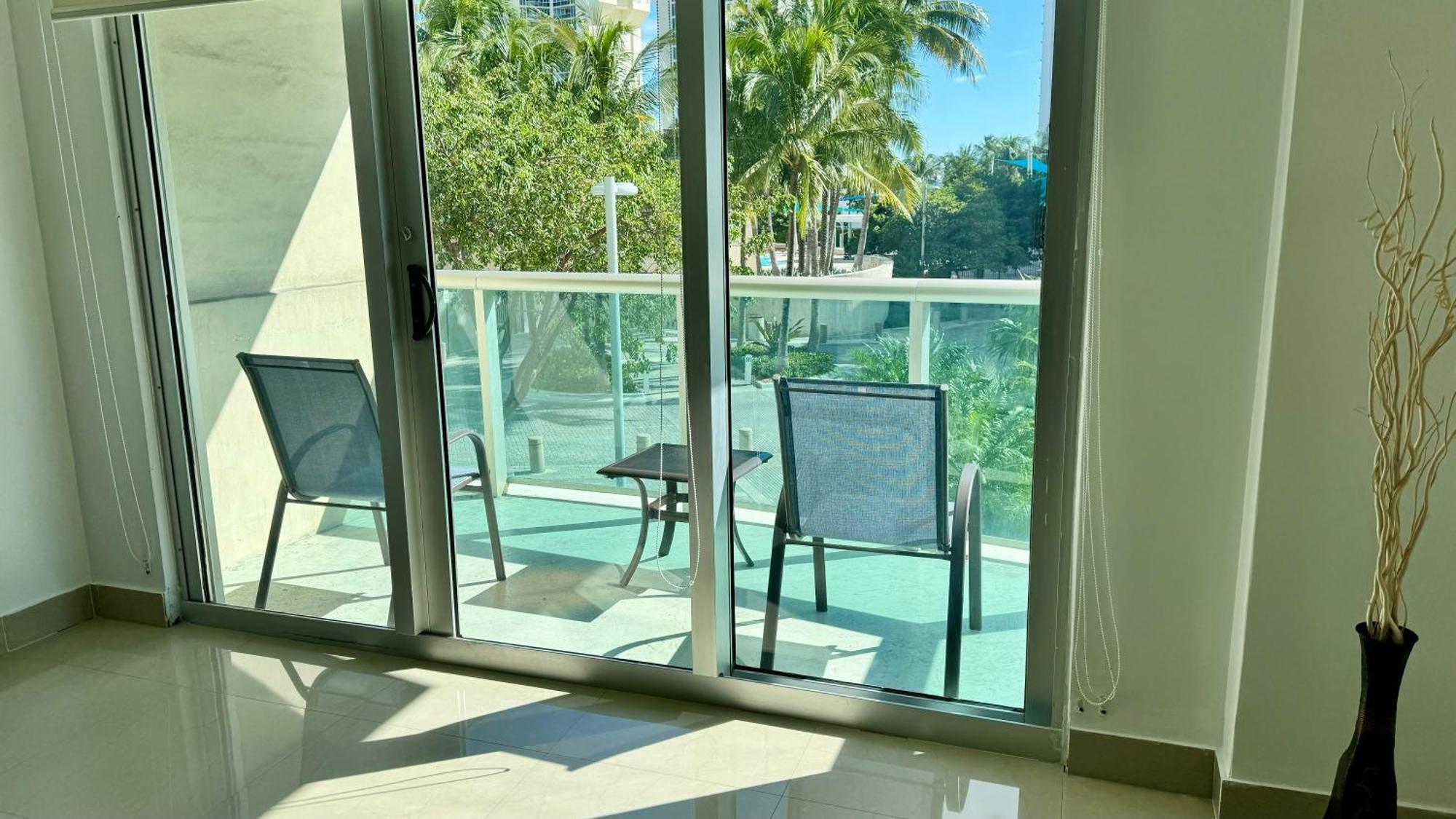 Sunny Isles, Beach Life! Parking Included Miami Beach Ngoại thất bức ảnh